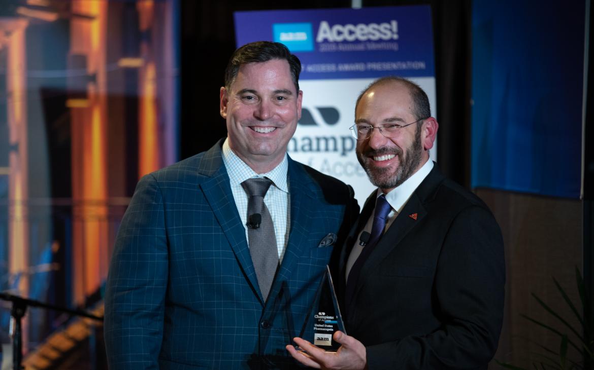 Ron Piervincenzi, Ph.D. receiving the Association of Accessible Medicines (AAM) Champion of Access award.